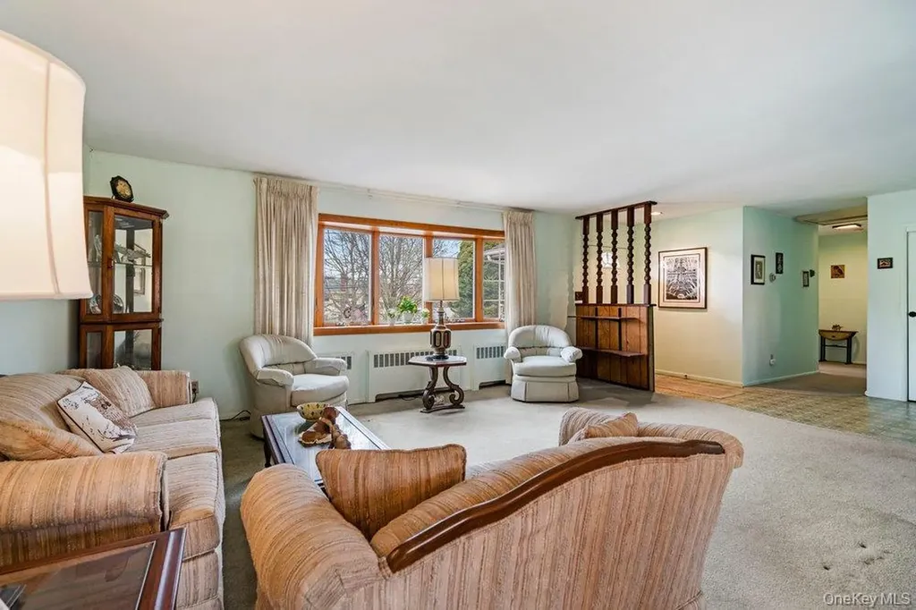 848 Hampshire Road Bay Shore NY 11706
