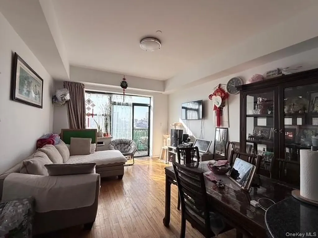14218 38th Avenue Flushing NY 11354