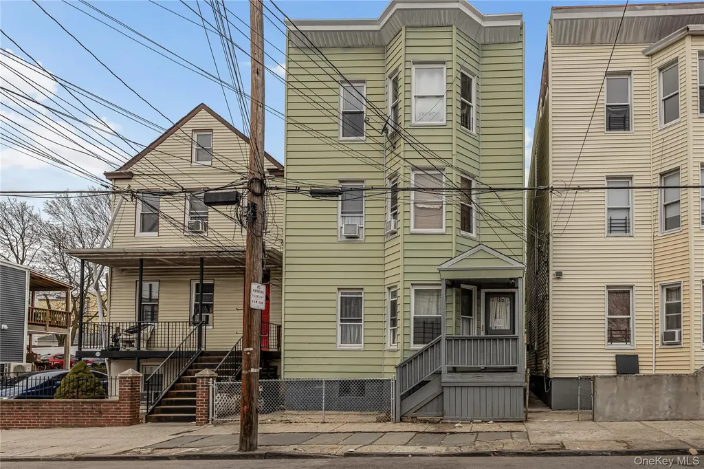 139 Voss Avenue Yonkers NY 10703