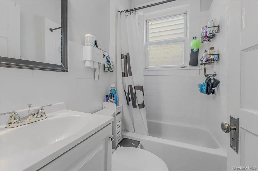 139 Voss Avenue Yonkers NY 10703