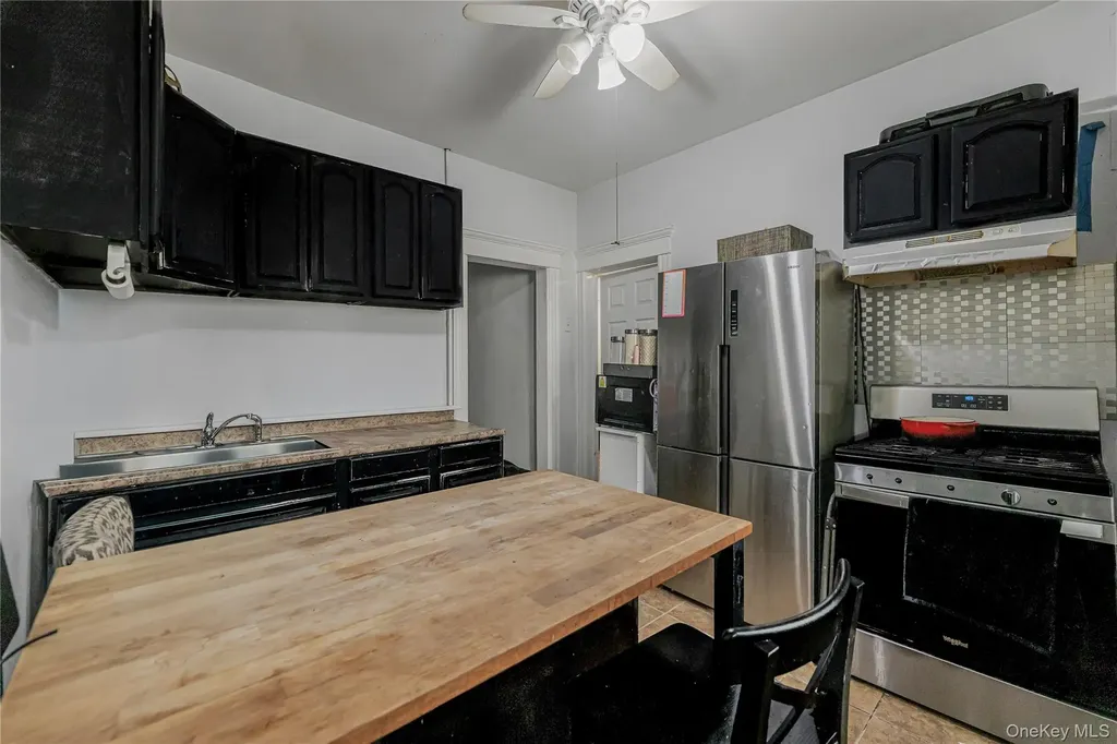 139 Voss Avenue Yonkers NY 10703
