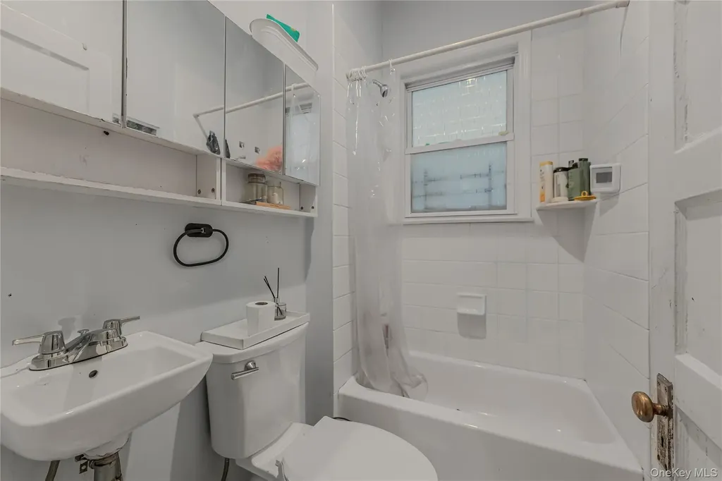 139 Voss Avenue Yonkers NY 10703