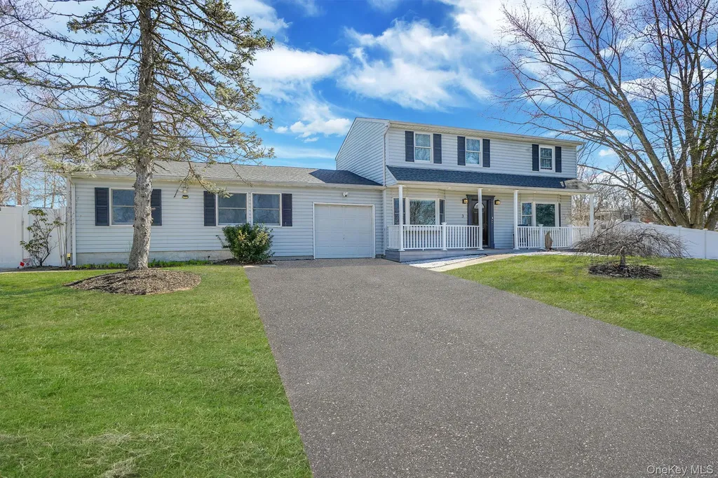 3 Heather Court Centereach NY 11720