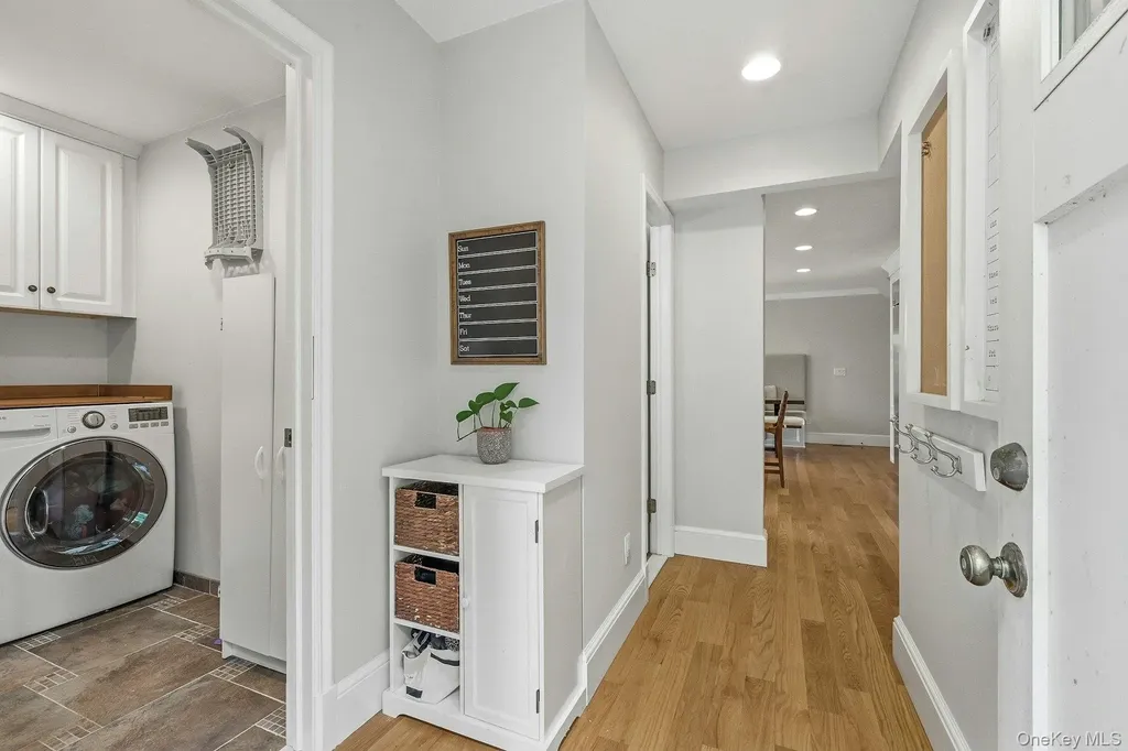 106 Thayer Road Manhasset NY 11030