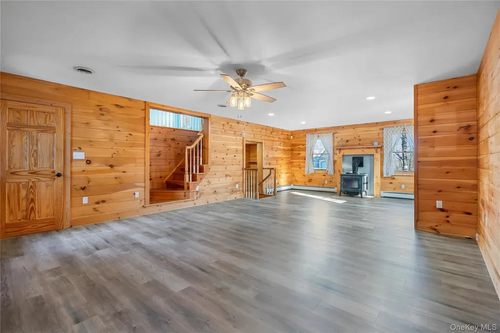 2 Pine Tree Road Monroe NY 10950