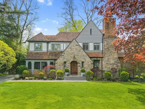 10 Locust Ridge Road Larchmont NY 10538