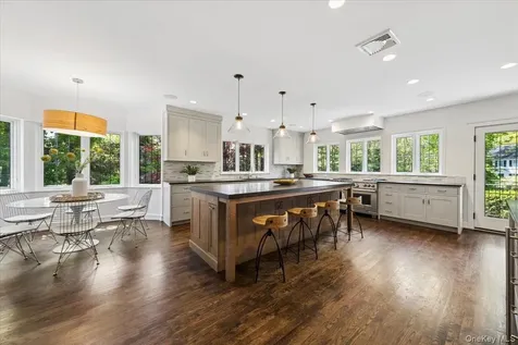 10 Locust Ridge Road Larchmont NY 10538