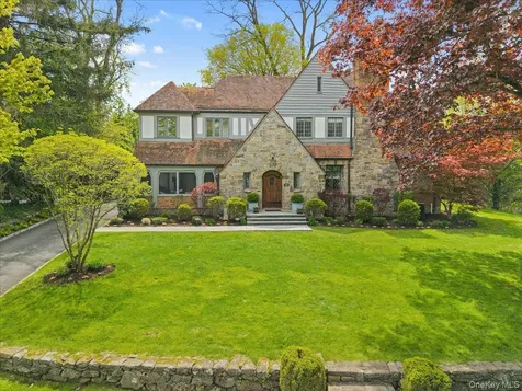 10 Locust Ridge Road Larchmont NY 10538