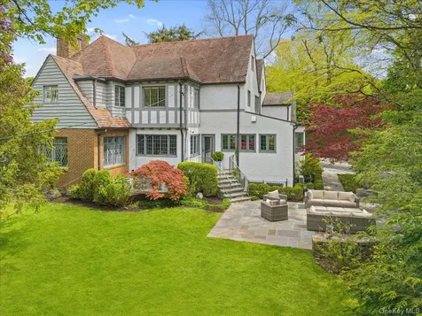 10 Locust Ridge Road Larchmont NY 10538