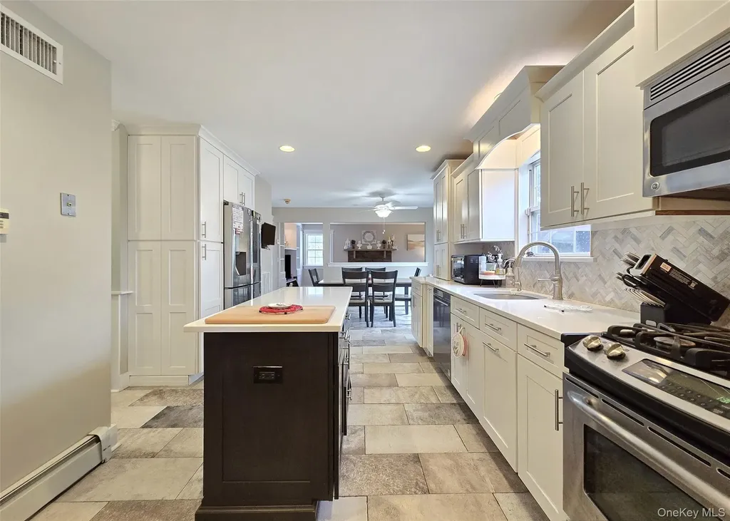 9 Keystone Court Centereach NY 11720