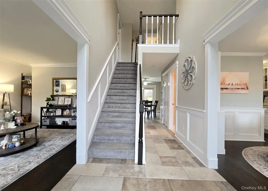 9 Keystone Court Centereach NY 11720