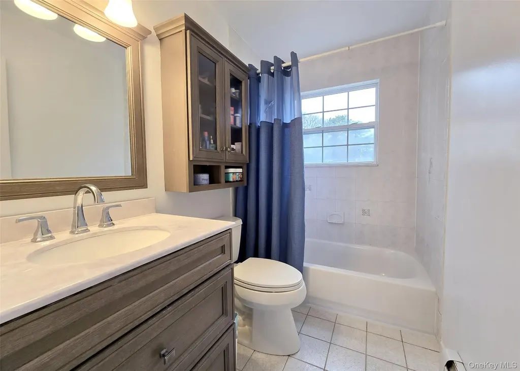 9 Keystone Court Centereach NY 11720