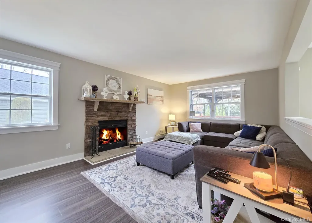 9 Keystone Court Centereach NY 11720