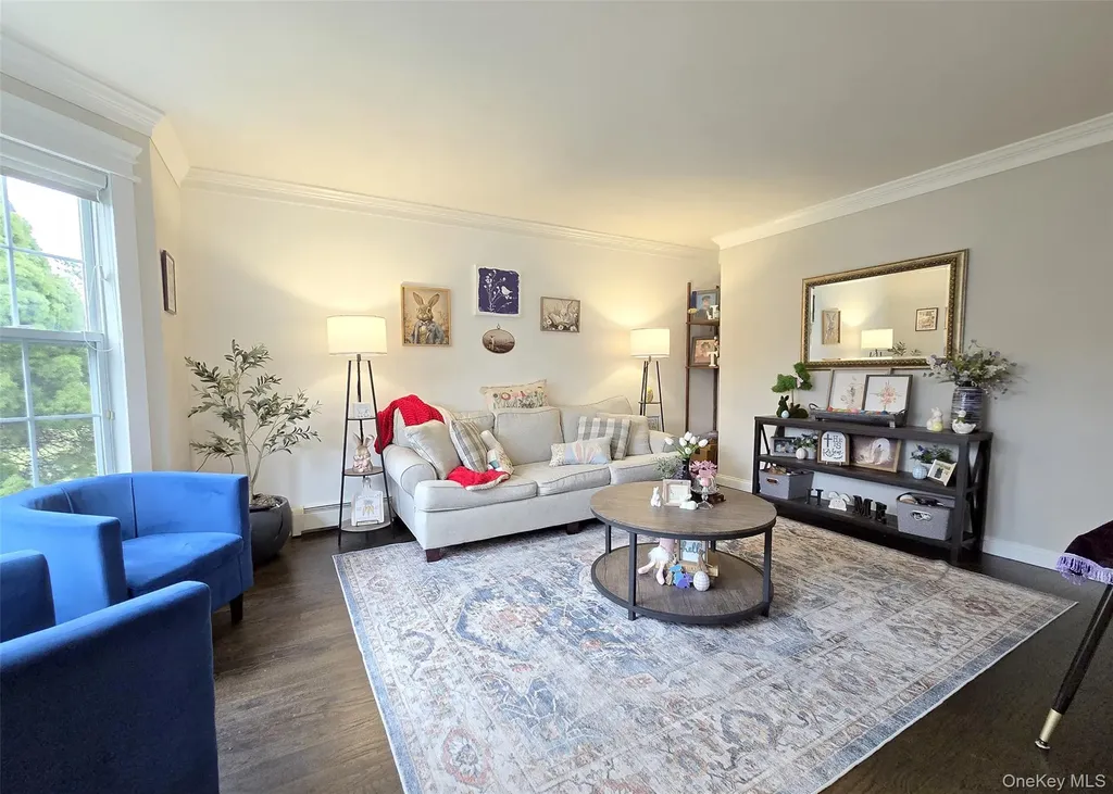 9 Keystone Court Centereach NY 11720
