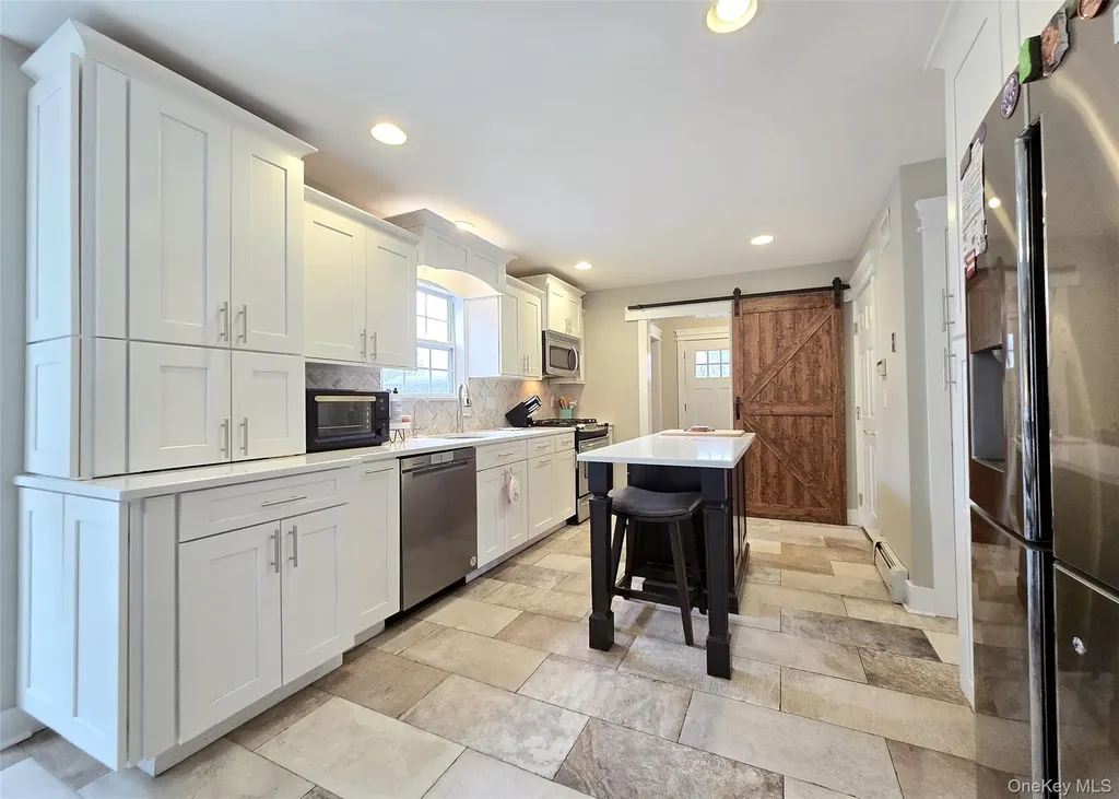 9 Keystone Court Centereach NY 11720
