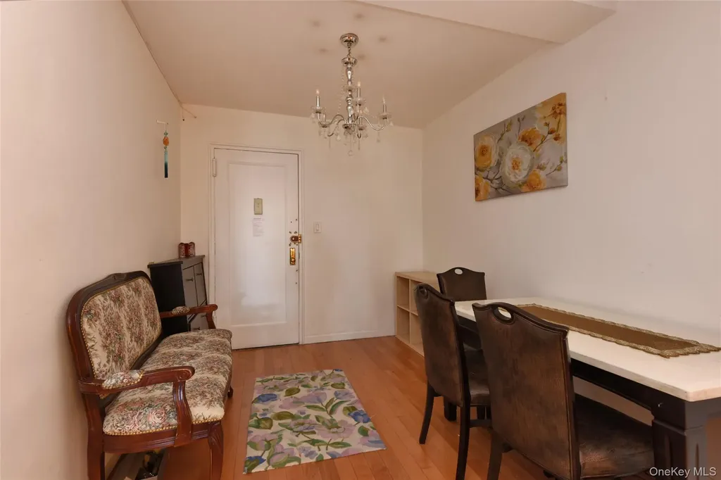 141-16 25th Road Flushing NY 11354