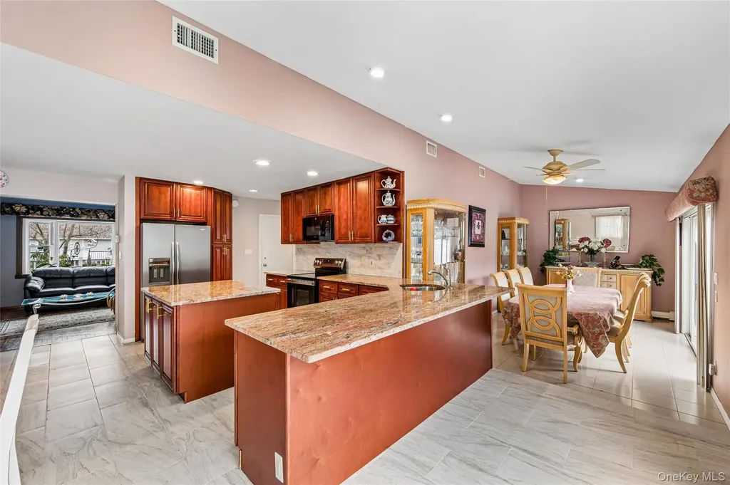 3634 Summer Drive Wantagh NY 11793