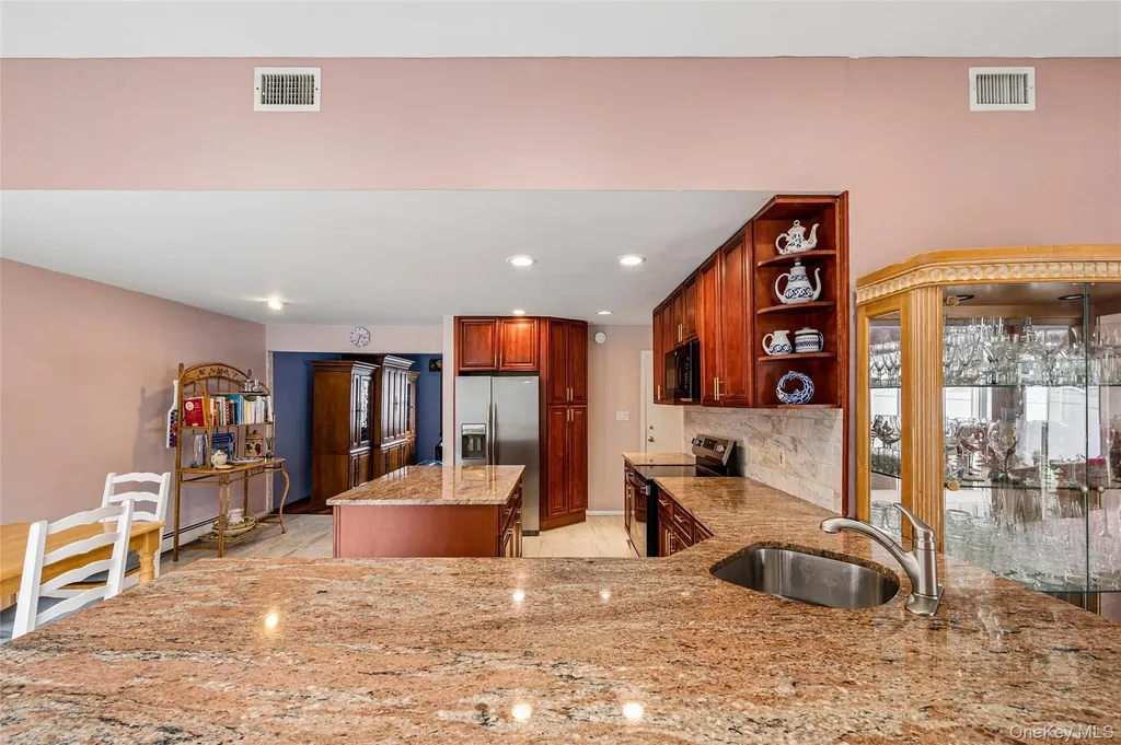 3634 Summer Drive Wantagh NY 11793