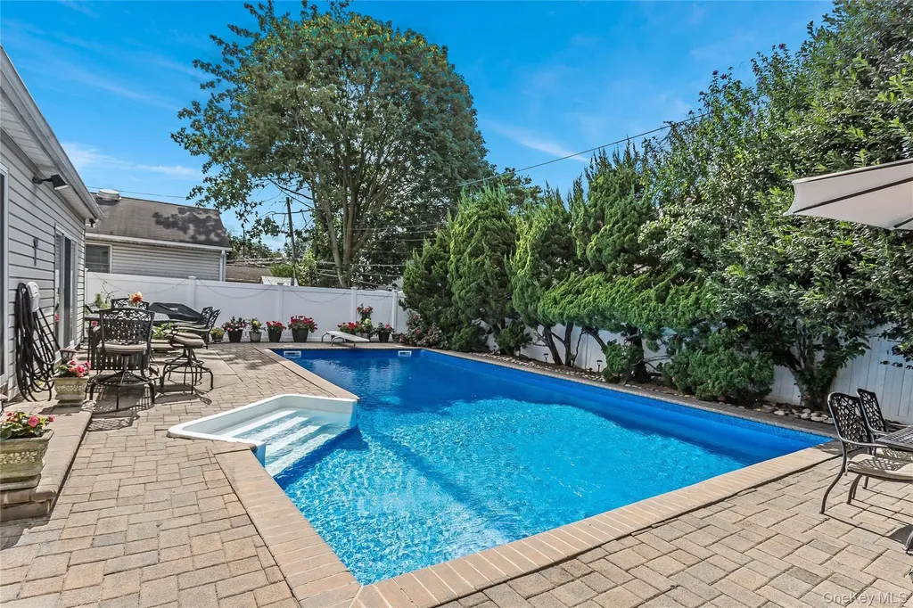 3634 Summer Drive Wantagh NY 11793