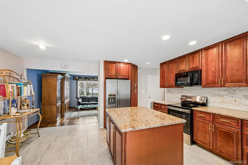 3634 Summer Drive Wantagh NY 11793