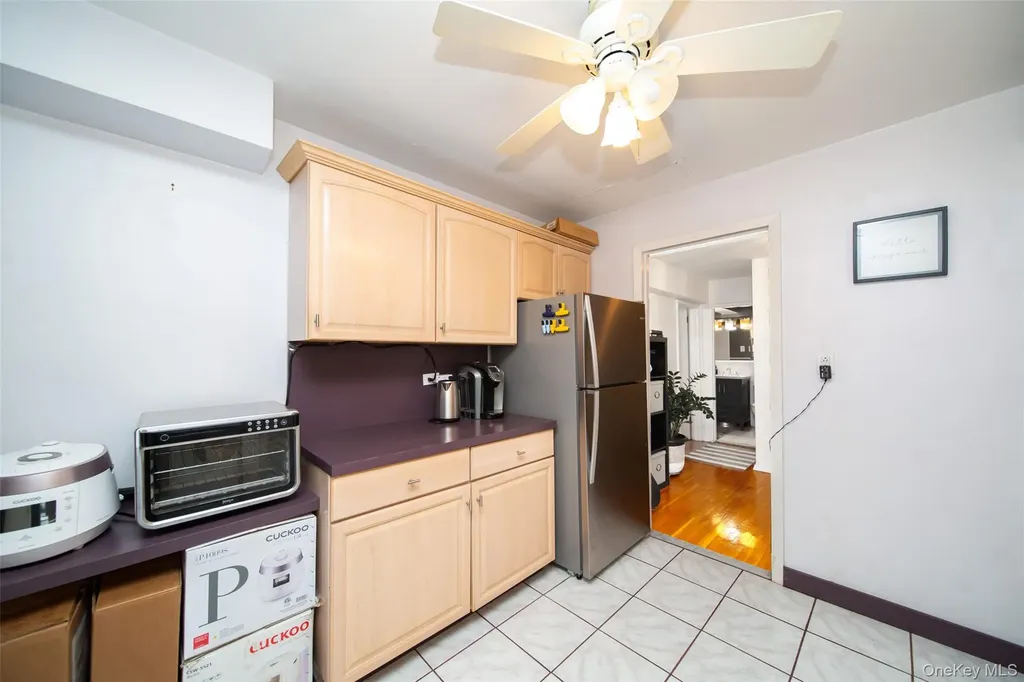 241-20 Northern Boulevard Douglaston NY 11362