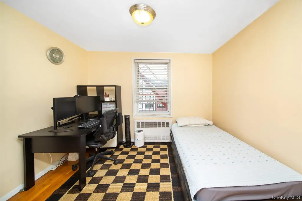 241-20 Northern Boulevard Douglaston NY 11362