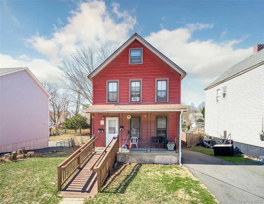 82 Sprague Avenue Middletown NY 10940