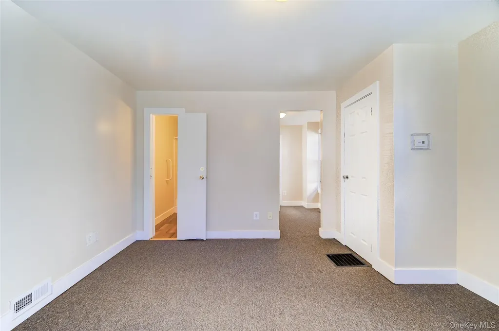82 Sprague Avenue Middletown NY 10940