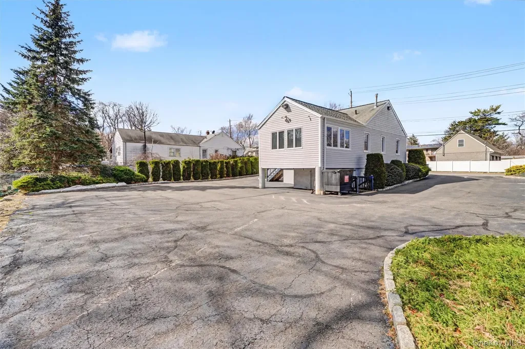 75 Ramapo Road Garnerville NY 10923