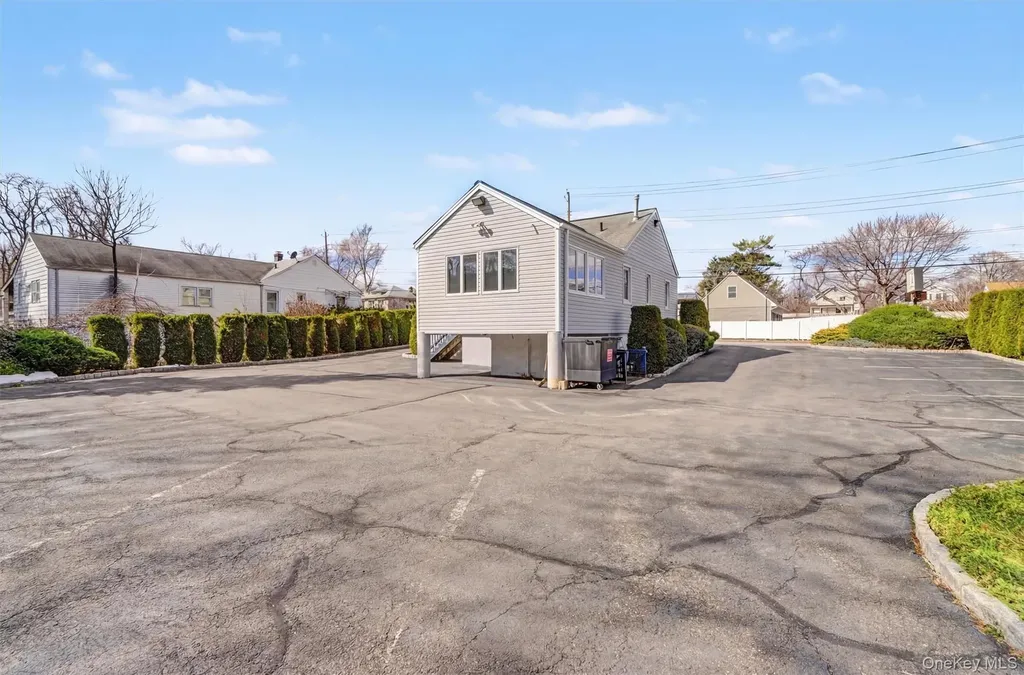 75 Ramapo Road Garnerville NY 10923