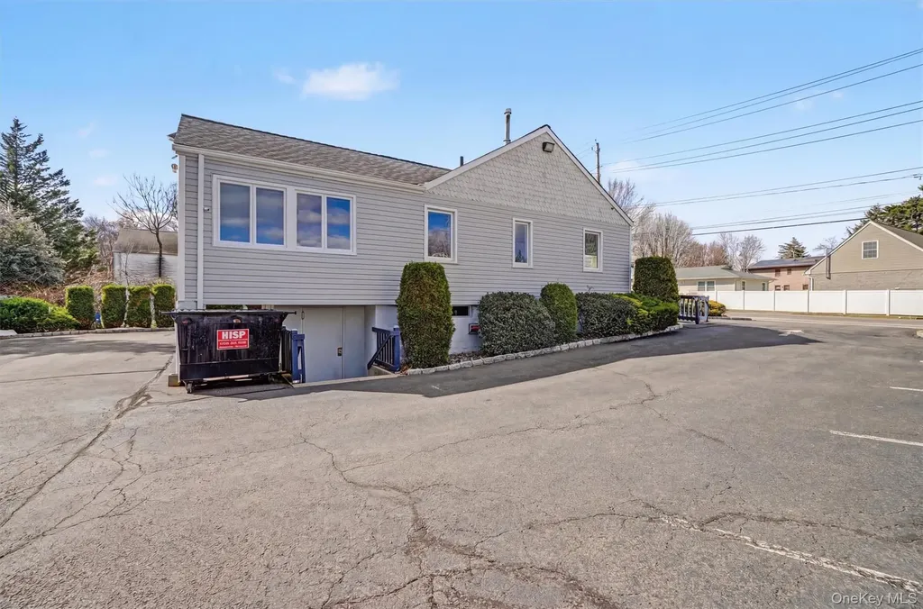 75 Ramapo Road Garnerville NY 10923