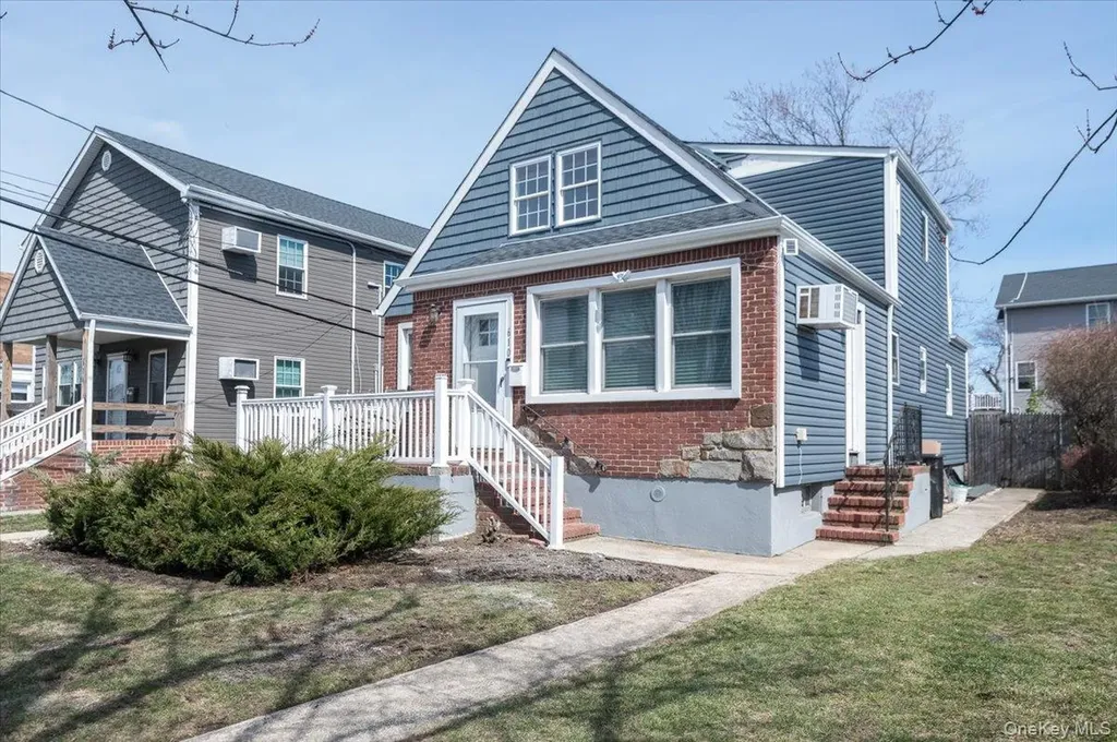 610 Monroe Boulevard Long Beach NY 11561