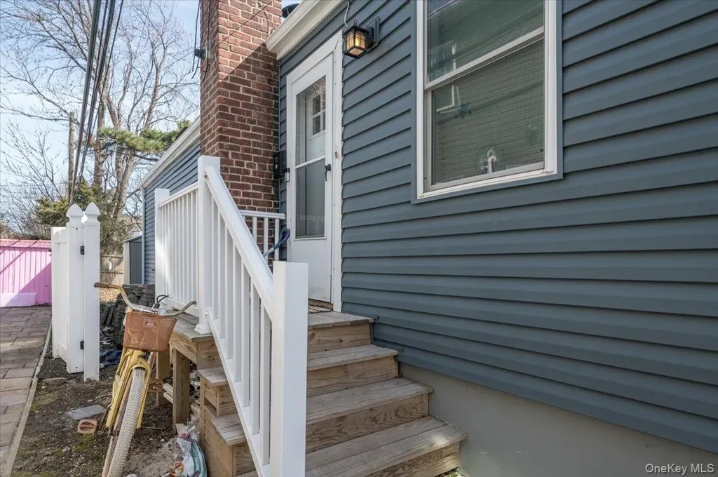 610 Monroe Boulevard Long Beach NY 11561