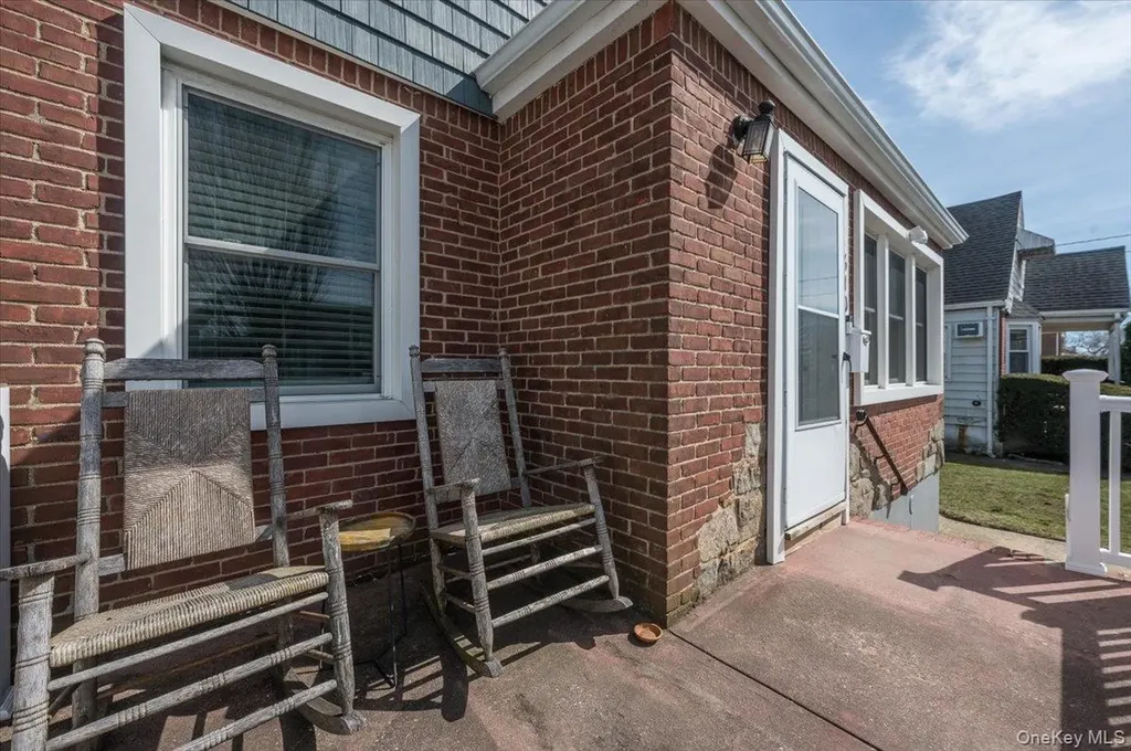 610 Monroe Boulevard Long Beach NY 11561