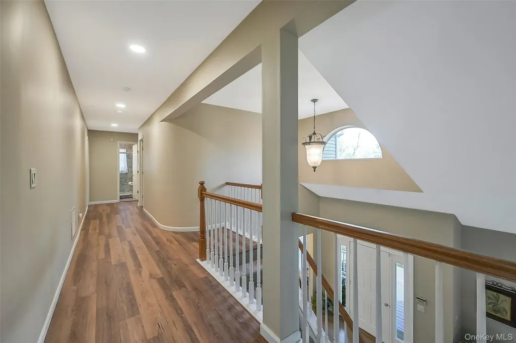 4 Apple Lane Wading River NY 11792