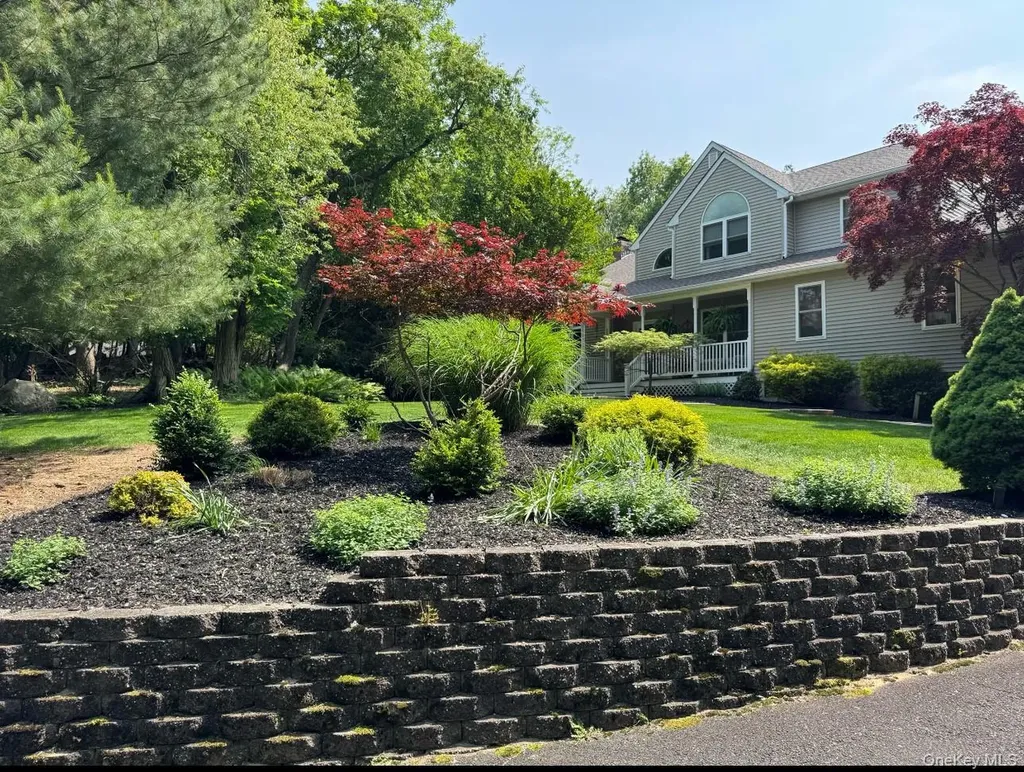 4 Apple Lane Wading River NY 11792