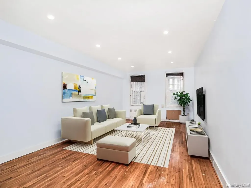 6535 Broadway Bronx NY 10471