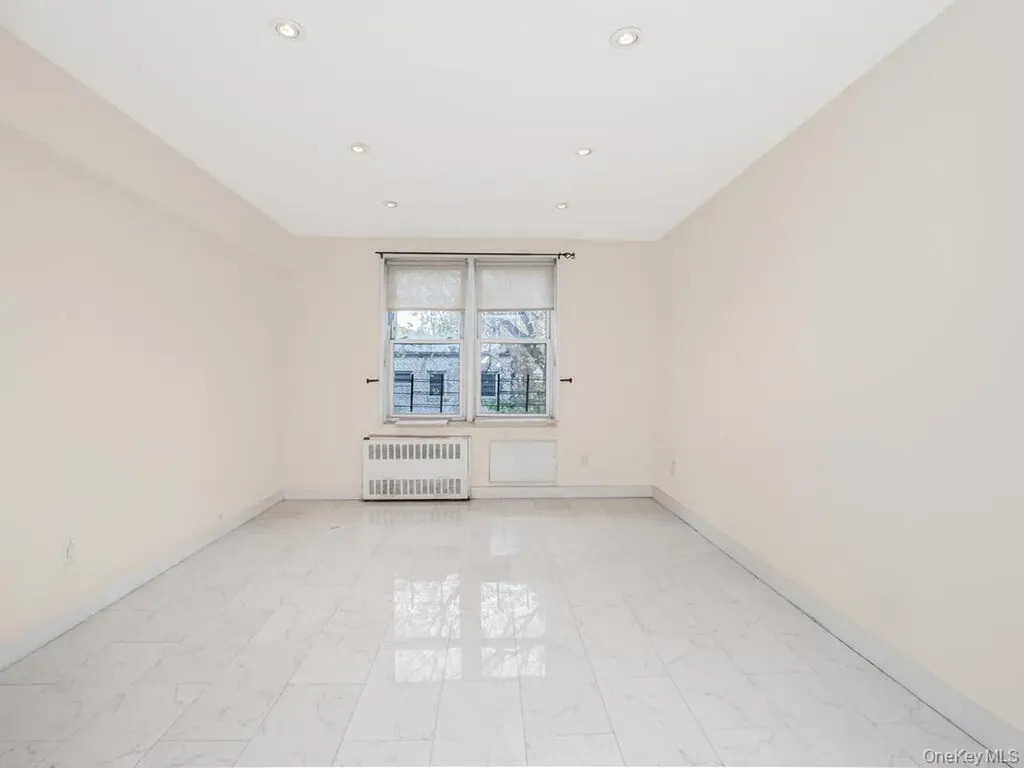 6535 Broadway Bronx NY 10471