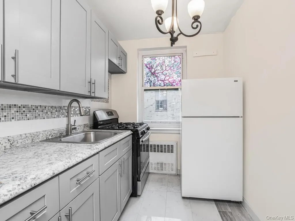 6535 Broadway Bronx NY 10471