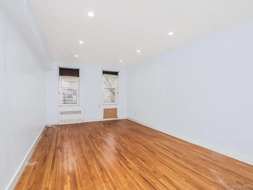 6535 Broadway Bronx NY 10471