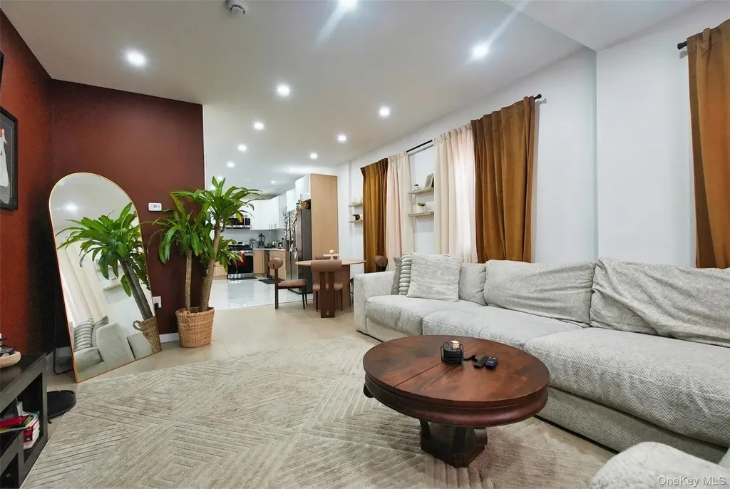 837 E 49th Street Brooklyn NY 11203