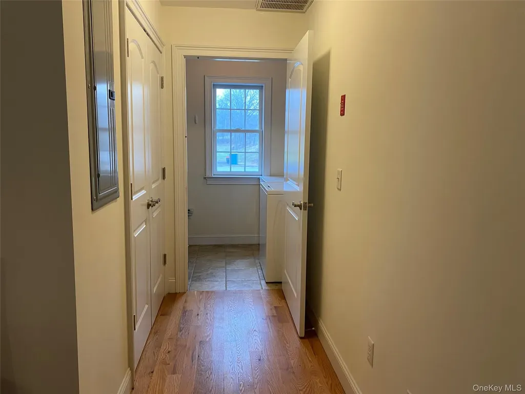 27 N Main Street Florida NY 10921