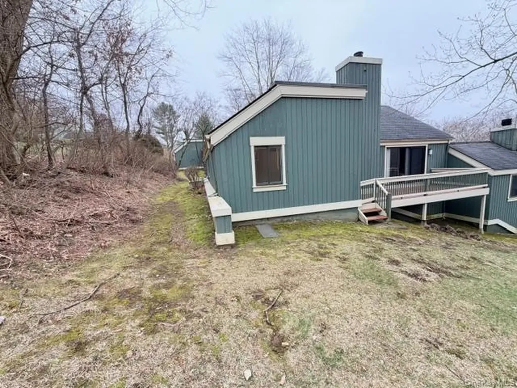 39 Heritage Hills Somers NY 10589