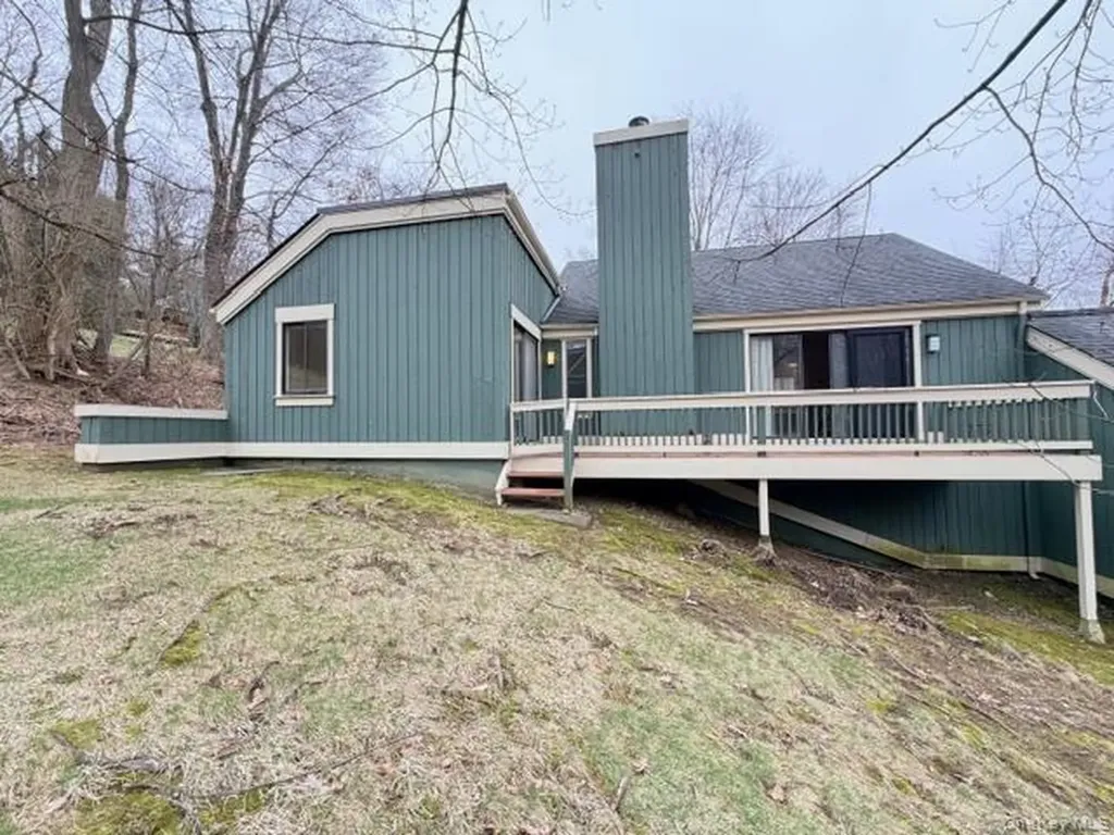 39 Heritage Hills Somers NY 10589