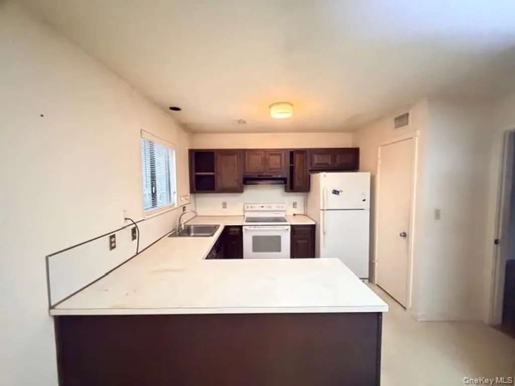 39 Heritage Hills Somers NY 10589