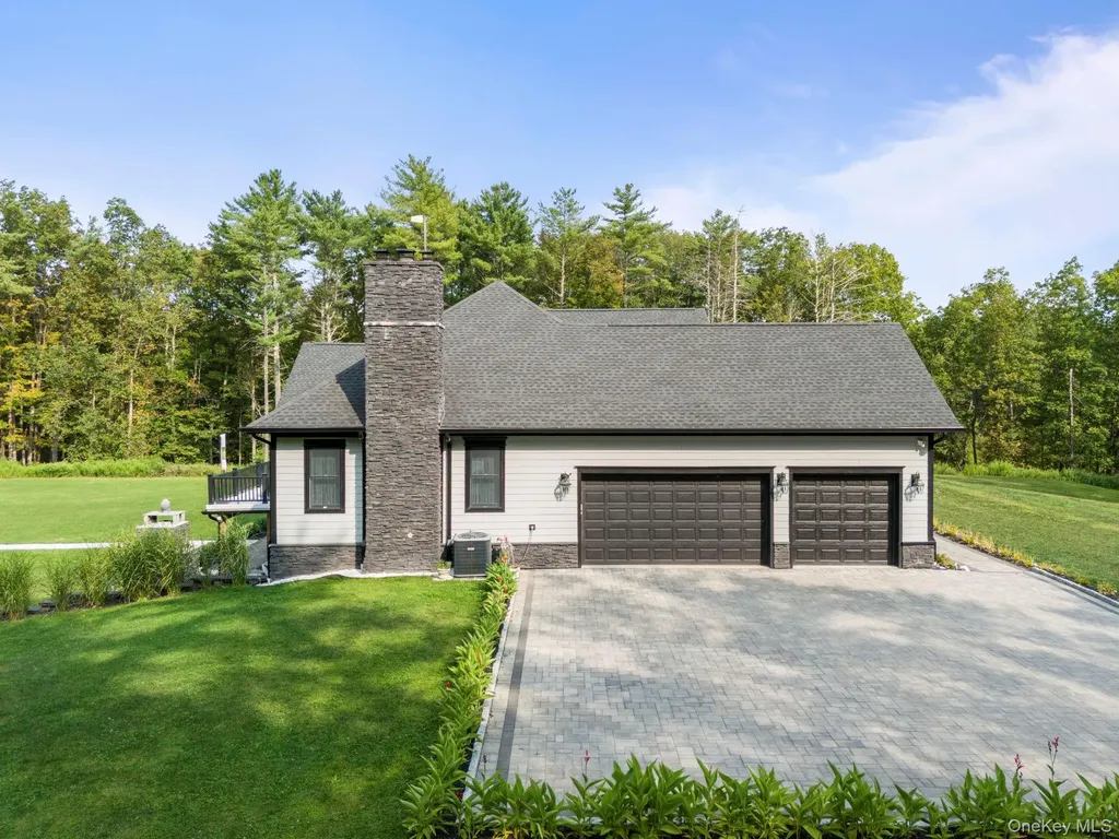 174 Webber Road Coxsackie NY 12051