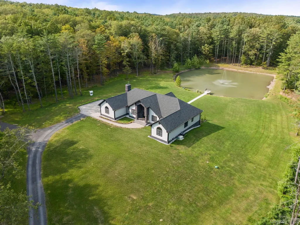 174 Webber Road Coxsackie NY 12051