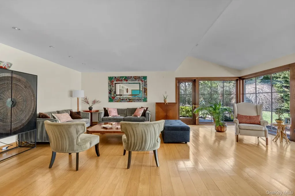 254 Adams Road Hewlett Harbor NY 11557
