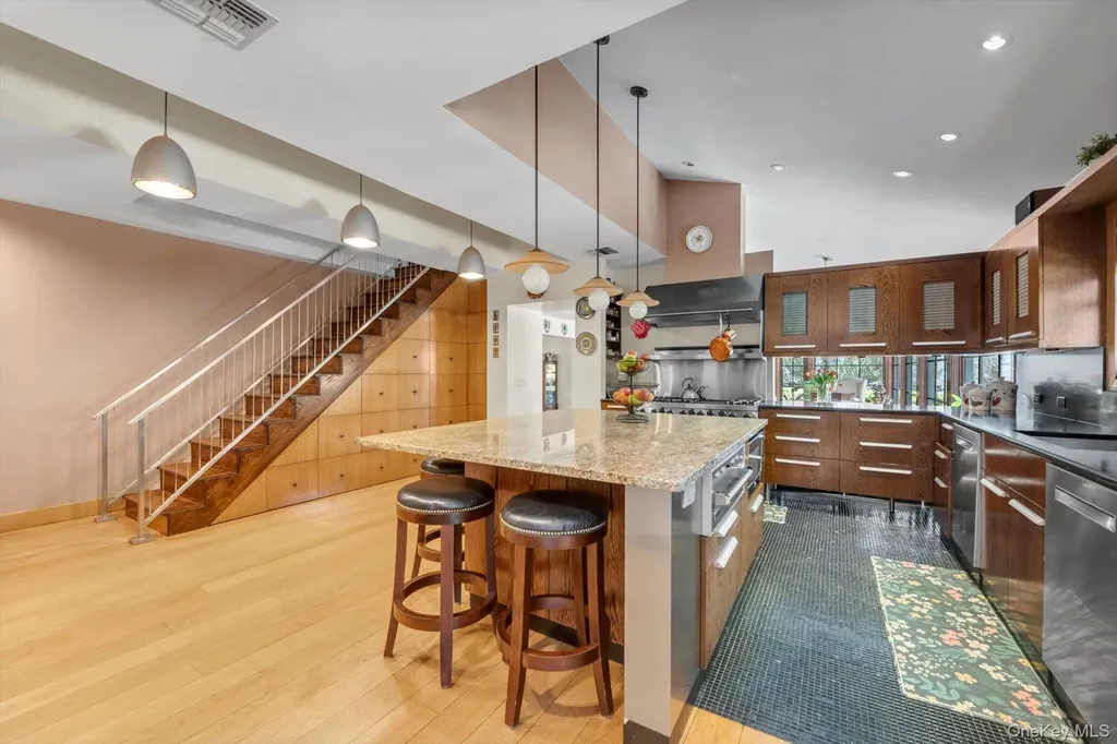 254 Adams Road Hewlett Harbor NY 11557