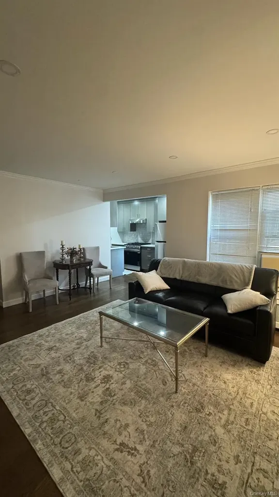 305 Sixth Avenue Pelham NY 10803